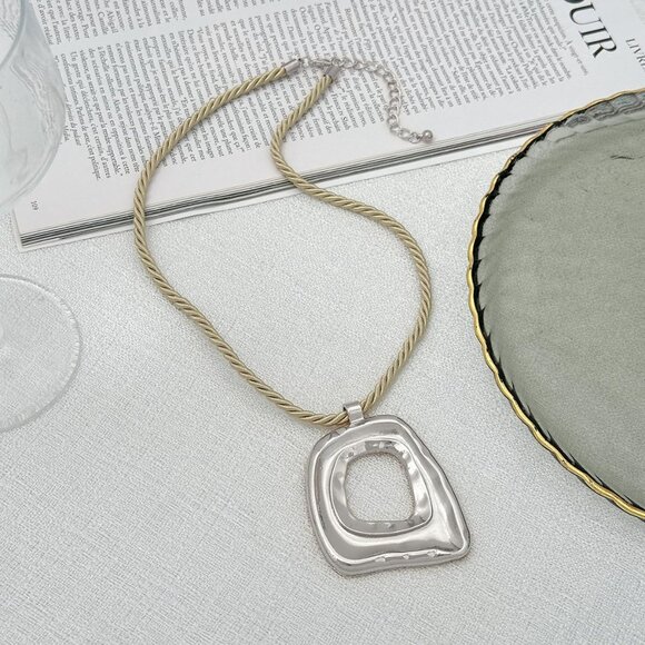 Modern Geometric Hollow Square Pendant Necklace for Women Silver Fashion Jewelry - Picture 4 of 5